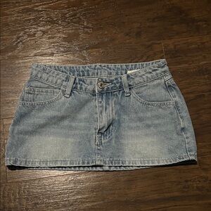 SHEIN Light Blue Denim Mini Skirt